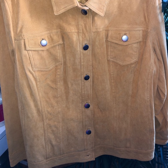 Heavy Oversized Yellow Leather Button Down - Picture 2 of 8